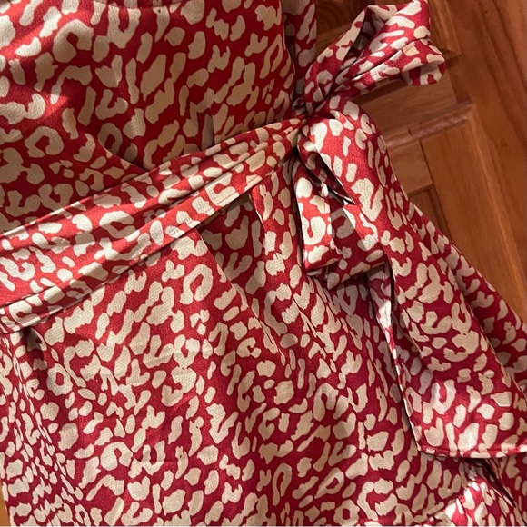 MAJORELLE Shiloh Puff Sleeve Waist Tie Ruffle Mini Dress Red Leopard Size Large‎ - Picture 8 of 16